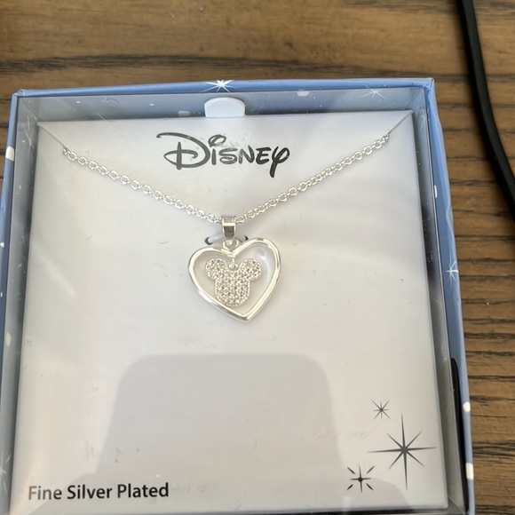 Disney Mickey necklace - Picture 2 of 2